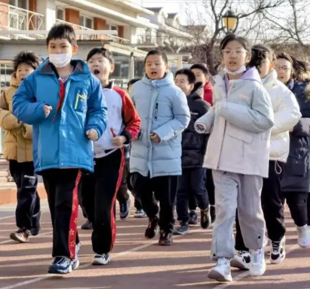 提供营养惠师餐食当地用实实在在的举措温暖着每一位教育工作者